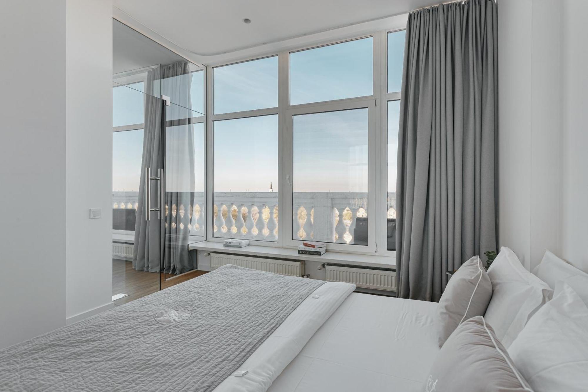Royal Sky Apartments Odesa Room photo